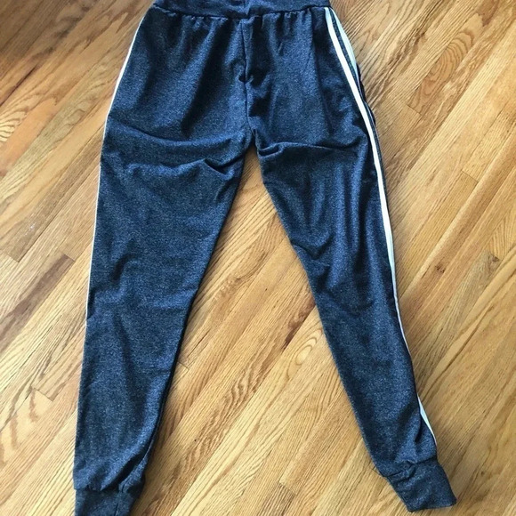 Roma Concepts sweatpants - Picture 2 of 4